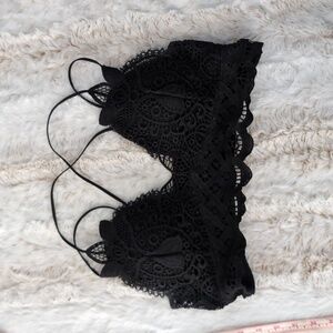 Bralet, black, thin strap, sexy, elastic back, no clasp